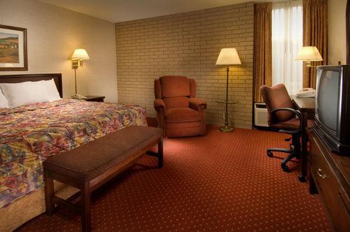 Pear Tree Inn Mcallen Ruang foto